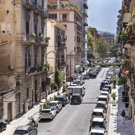 Al Politeama Apartment Palermo Bagian luar foto