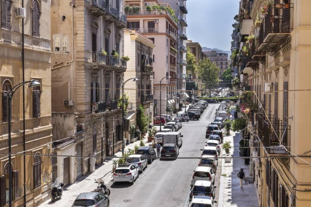 Al Politeama Apartment Palermo Bagian luar foto